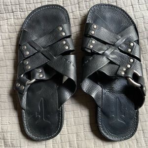 Frye men’s Ludlow slide sandal, black leather, size 8.5. Like new, w/box.